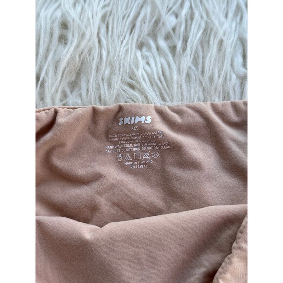 Skims Fits Everybody Bandeau Clay Size XXS - Picture 6 of 7